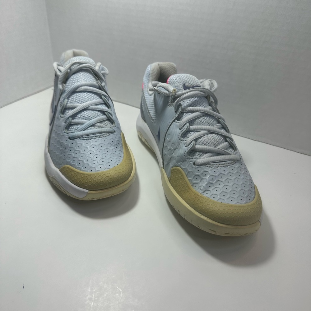 Nike Athletic Shoes in Light Blue and Dark Blue/ Pink